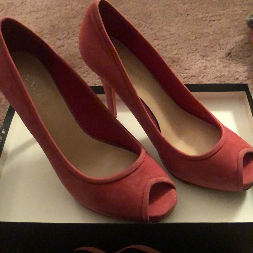 Nine West pink suede heels